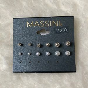 Massini Set of Post Earrings Silver/Pearl